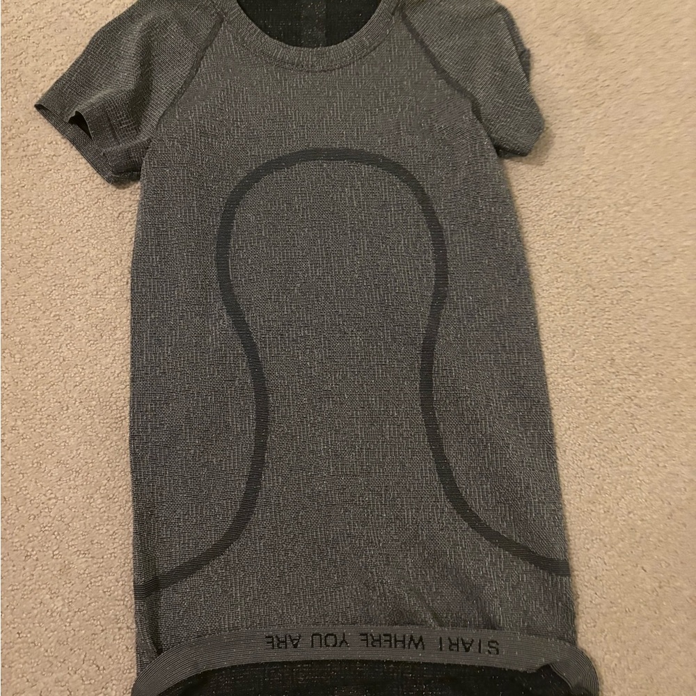Lululemon Swiftly Tech Short Sleeve Shirt 2.0 Grey